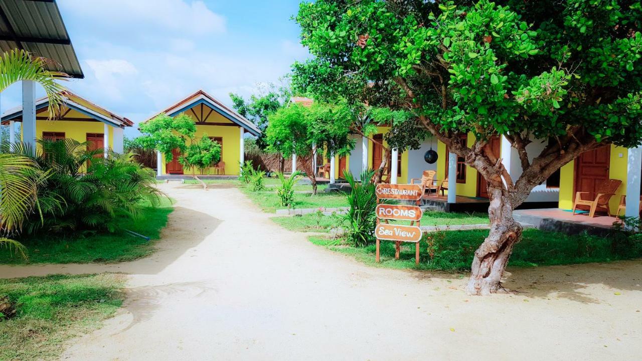 Exotic Beach Hotel Baía de Arugam Exterior foto